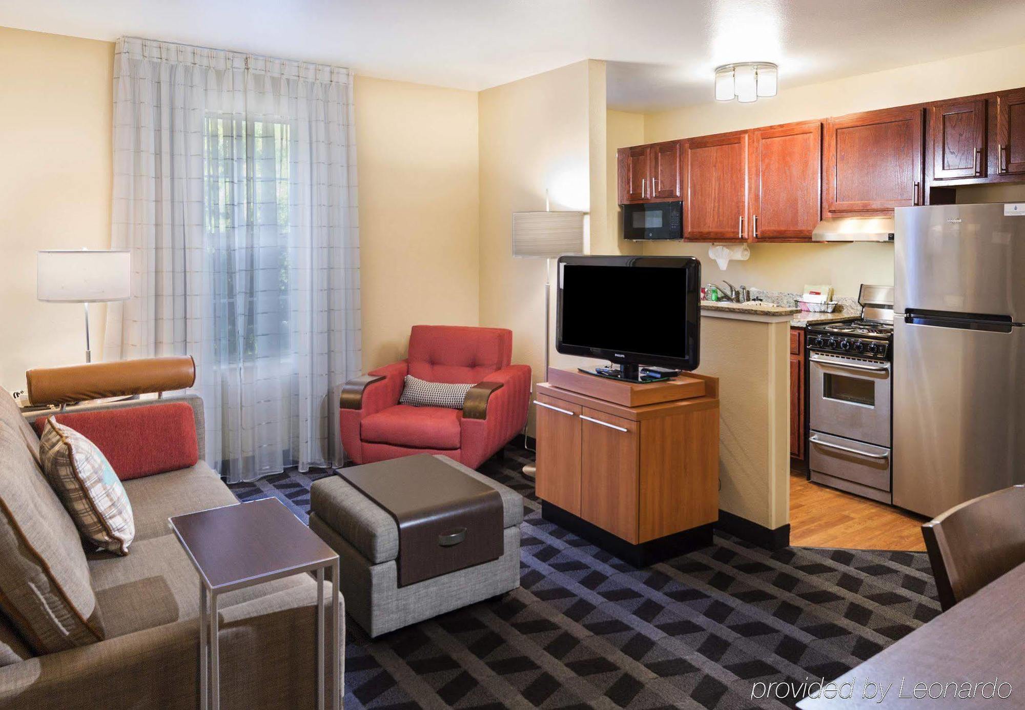 Towneplace Suites By Marriott Atlanta Kennesaw Exterior photo